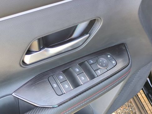 New 2026 Nissan Kicks SR FWD image 12