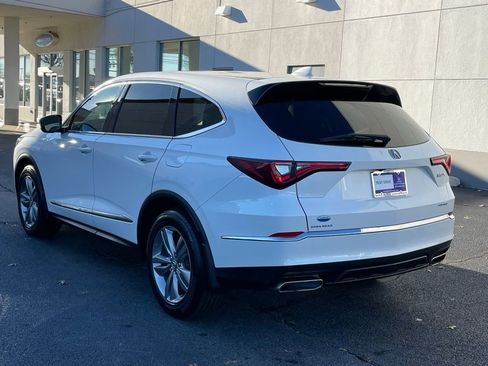 Used 2023 Acura MDX SH-AWD image 4