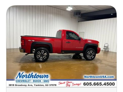 Used 2009 Chevrolet Silverado 1500 W/T w/ LS Package AWD/4WD image 7
