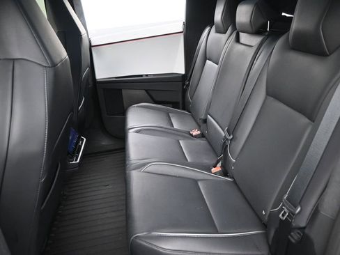 Used 2024 Tesla Cybertruck AWD Crew Cab image 25