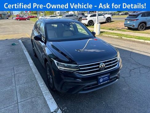 Certified 2023 Volkswagen Tiguan SE AWD/4WD image 2