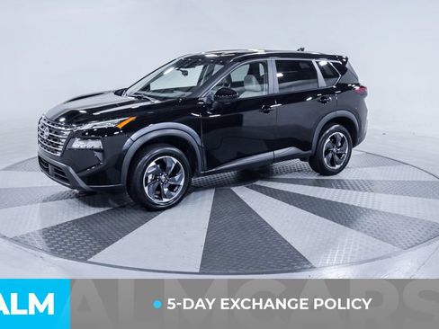 Used 2025 Nissan Rogue SV FWD image 3