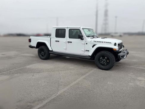 New 2026 Jeep Gladiator Sport image 15