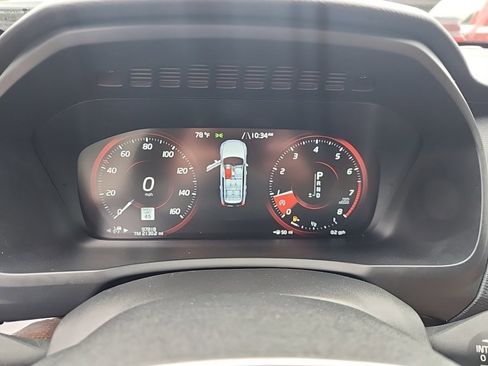 Used 2017 Volvo XC90 T6 Momentum w/ Vision Package AWD/4WD image 23