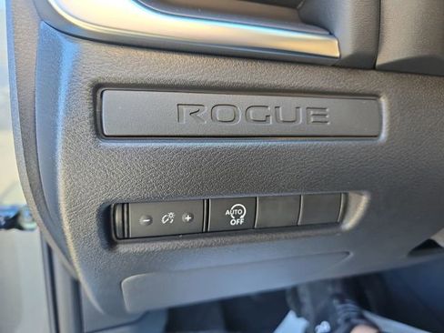 New 2026 Nissan Rogue S image 31
