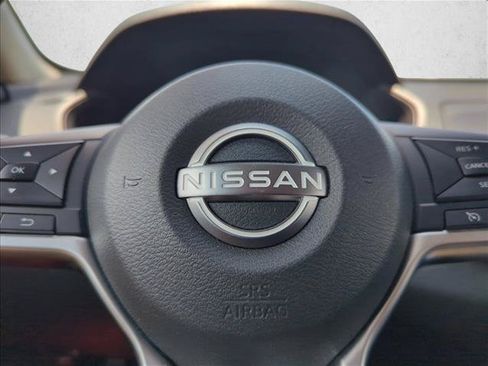 Used 2024 Nissan Altima 2.5 SV FWD image 24