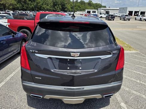 Used 2017 Cadillac XT5 Platinum w/ Driver Assist Package AWD/4WD image 3