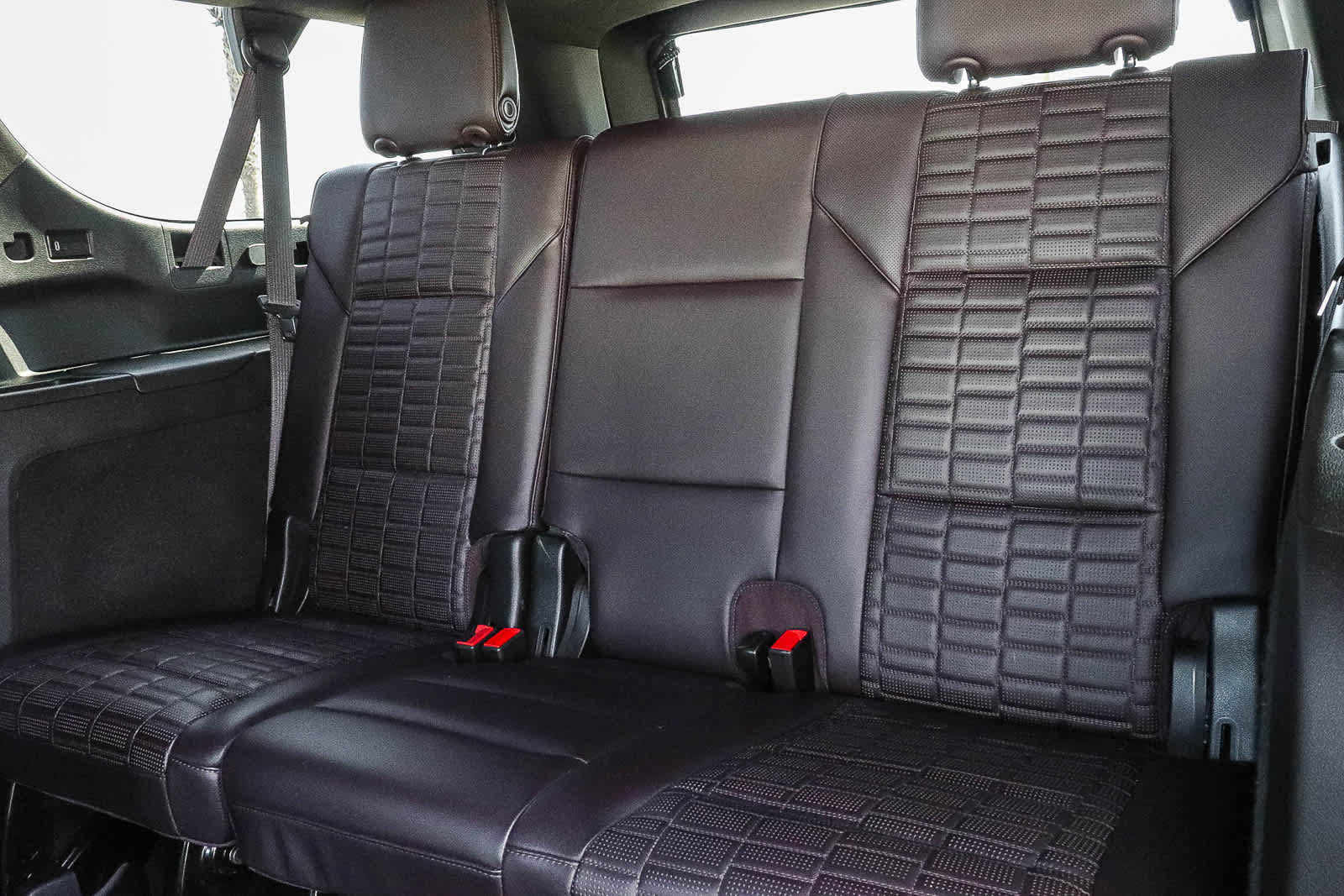 Used 2023 Cadillac Escalade ESV Premium Luxury Platinum AWD/4WD image 30