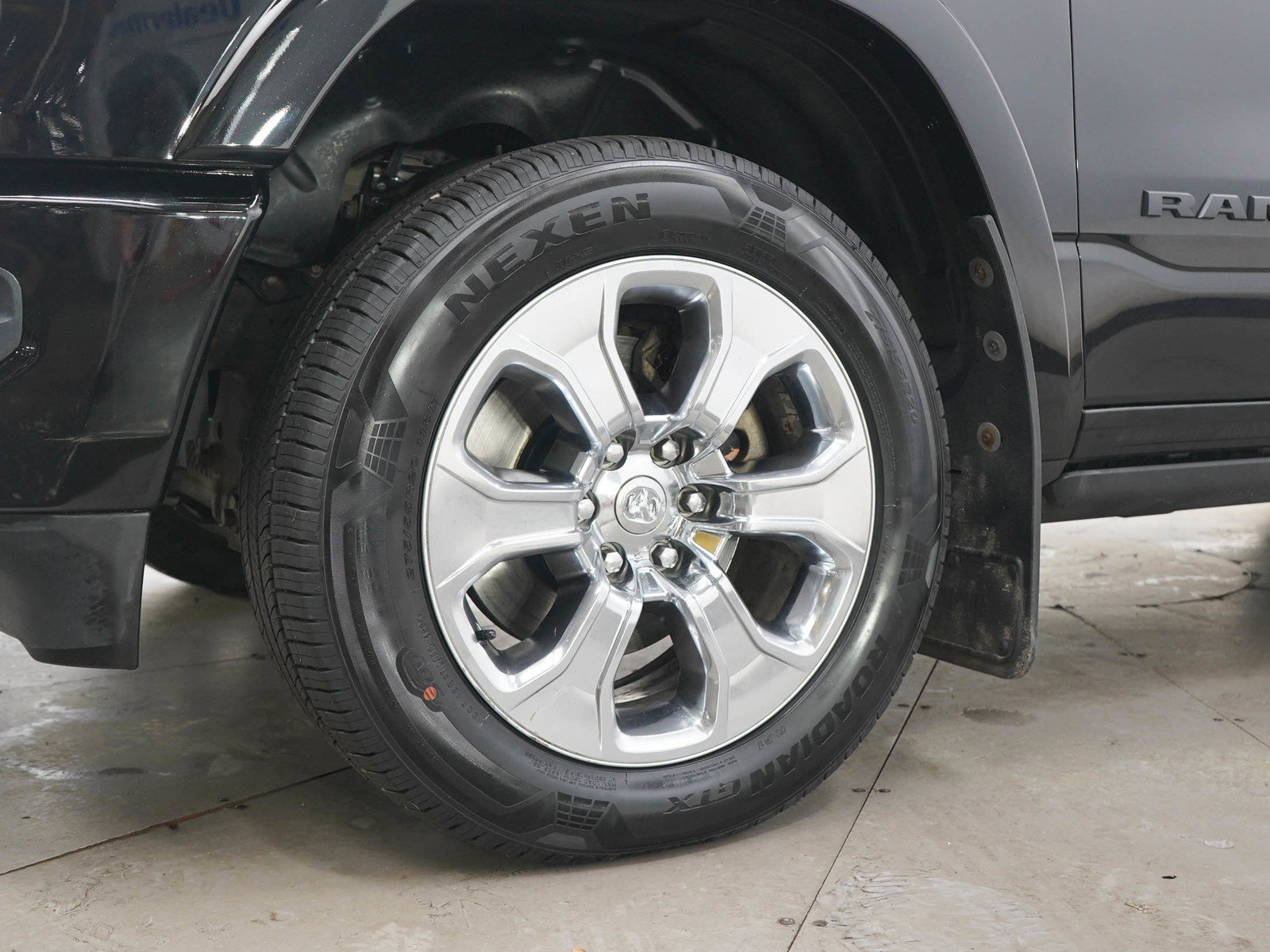 Used 2021 RAM 1500 Laramie AWD/4WD image 28