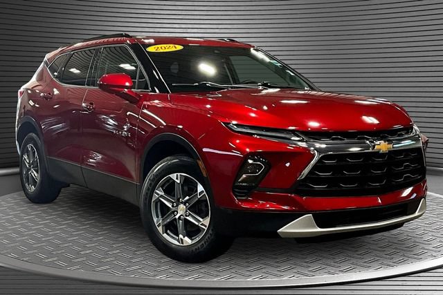 Certified 2024 Chevrolet Blazer LT w/ Convenience Package FWD image 3