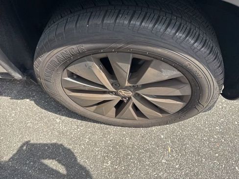 Used 2024 Volkswagen Taos S image 6