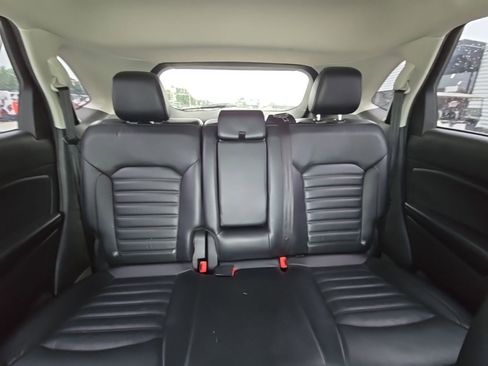 Used 2016 Ford Edge SEL w/ Equipment Group 201A AWD/4WD image 26