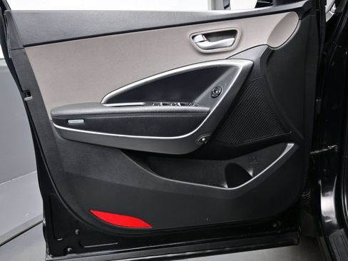 Used 2017 Hyundai Santa Fe Sport FWD image 9
