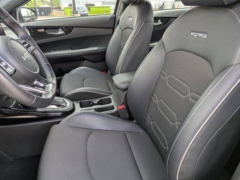 Used 2023 Kia Forte GT-Line w/ GT-Line Premium Package image 24