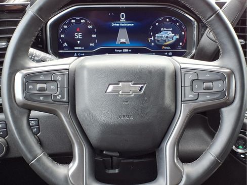 Used 2025 Chevrolet Silverado 2500 ZR2 w/ Technology Package AWD/4WD image 18