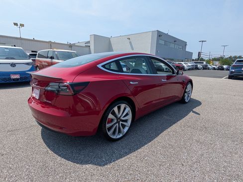 Used 2018 Tesla Model 3 Performance AWD/4WD image 3