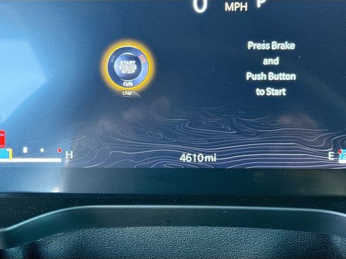 Used 2025 Jeep Grand Cherokee Laredo RWD image 13