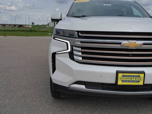 Used 2021 Chevrolet Suburban High Country AWD/4WD image 4