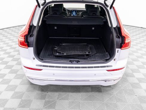 Used 2023 Volvo XC60 B5 Plus w/ Protection Package Premier AWD/4WD image 32