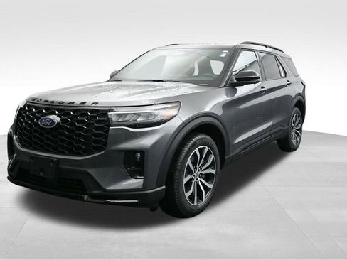 New 2026 Ford Explorer ST-Line image 6