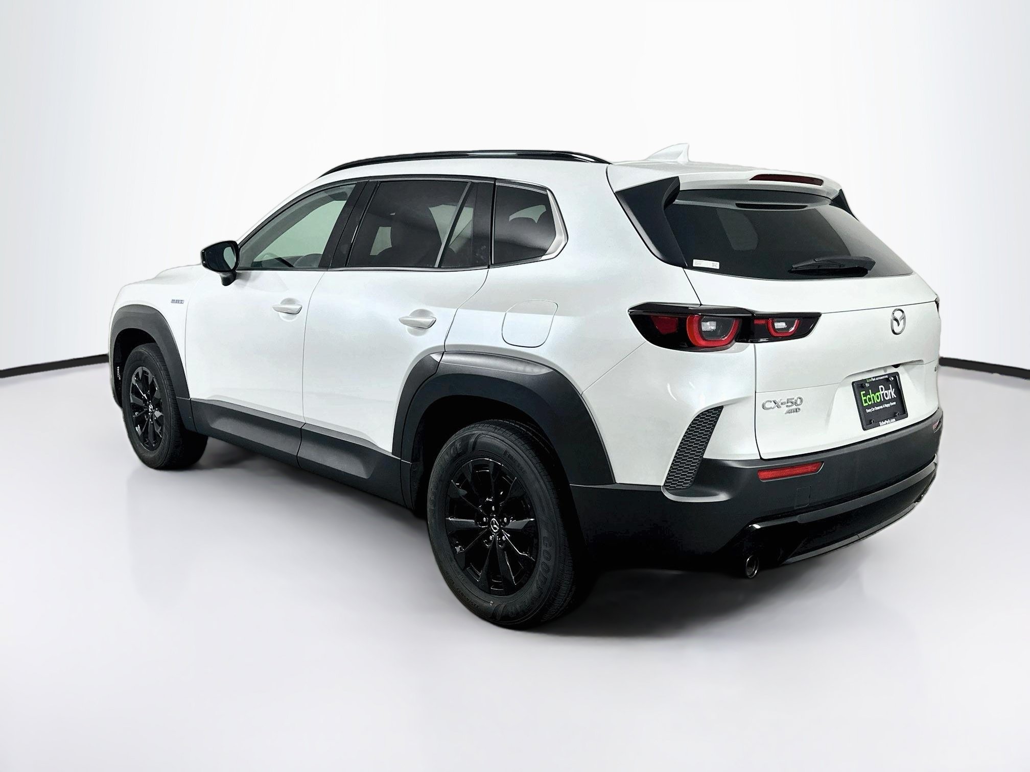 Used 2025 MAZDA CX-50 AWD 2.5 Hybrid w/ Premium Pkg image 5