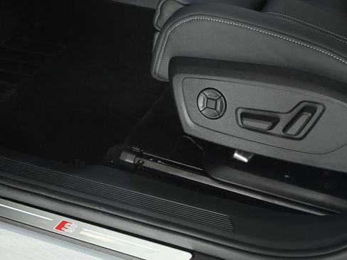 New 2026 Audi Q4 e-tron Premium Plus image 20