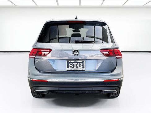 Used 2021 Volkswagen Tiguan SEL FWD image 5