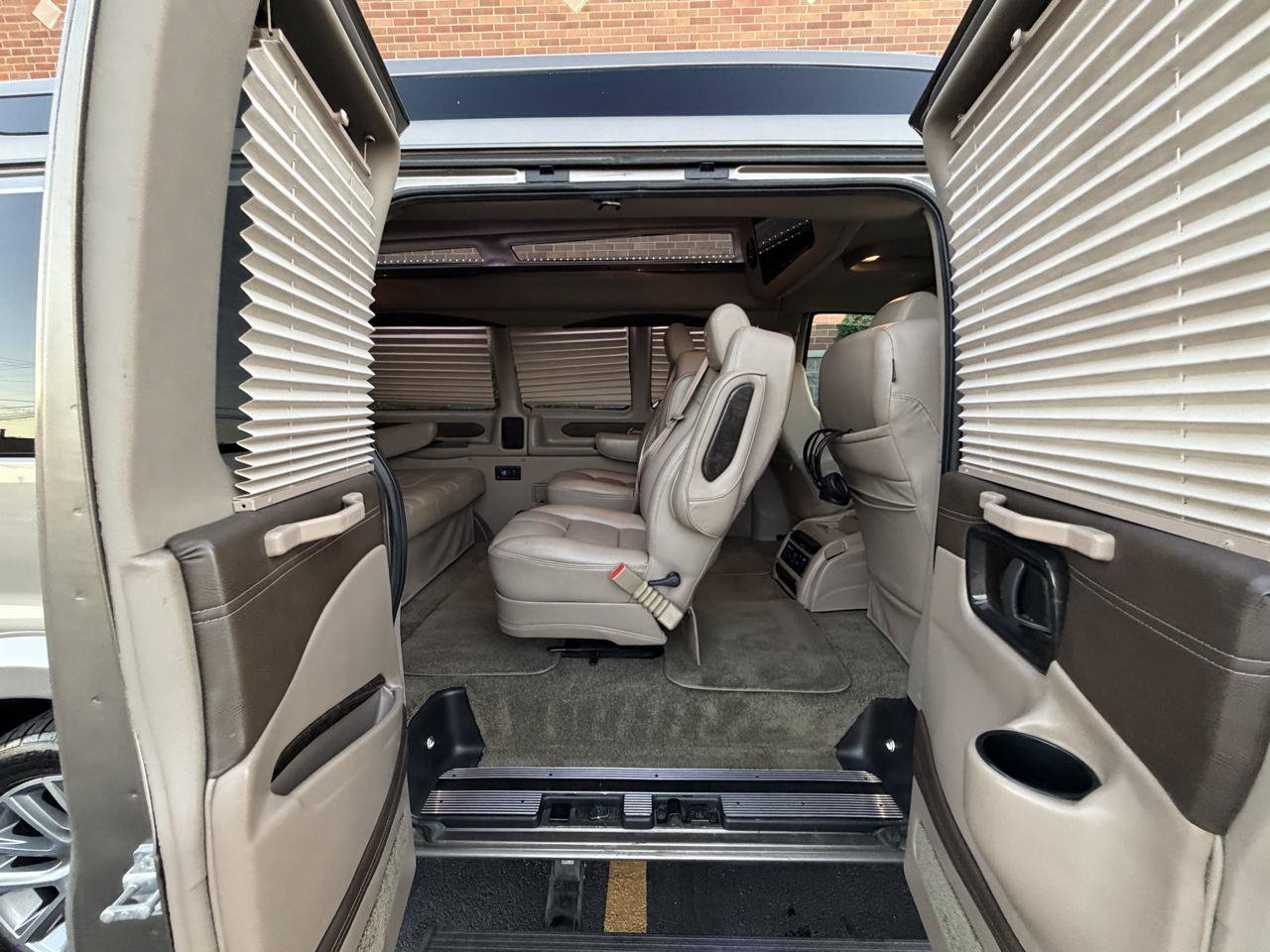 Used 2019 GMC Savana 2500 w/ Enhanced Convenience Package RWD image 52