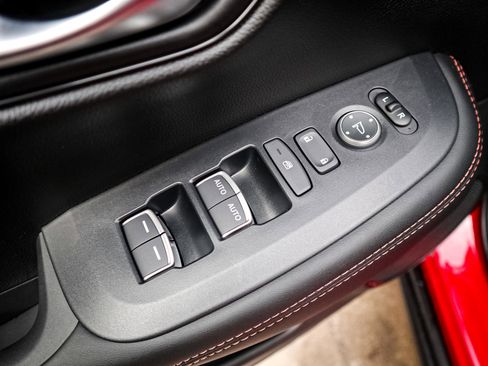 Certified 2026 Honda HR-V Sport image 15