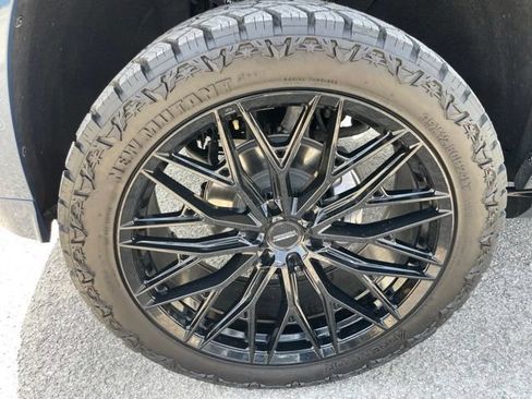 Used 2026 GMC Yukon XL Denali w/ Sun & Power Step Package AWD/4WD image 29