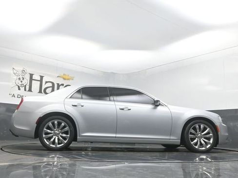 Used 2020 Chrysler 300 Touring L w/ Quick Order Package 2EF image 51