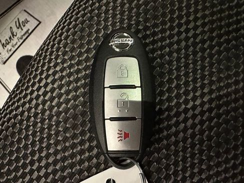 Used 2018 Nissan Rogue Sport SV AWD/4WD image 21