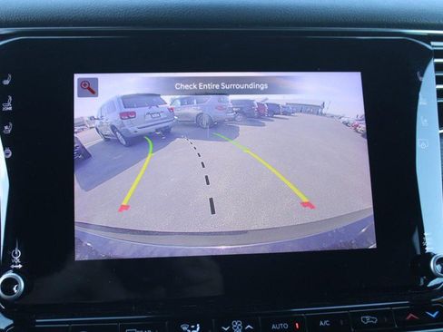 Used 2023 Jeep Wagoneer L Series II image 21