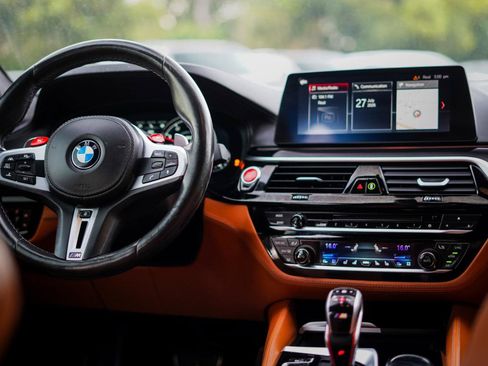 Used 2019 BMW M5 w/ Premium Package AWD/4WD image 14