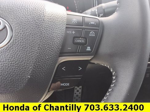 Used 2026 Toyota Camry SE FWD image 15