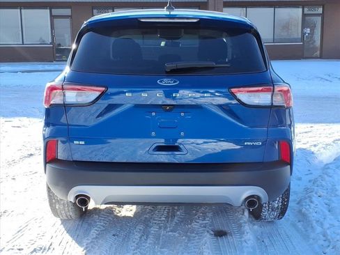 Used 2022 Ford Escape SE w/ Convenience Package image 4
