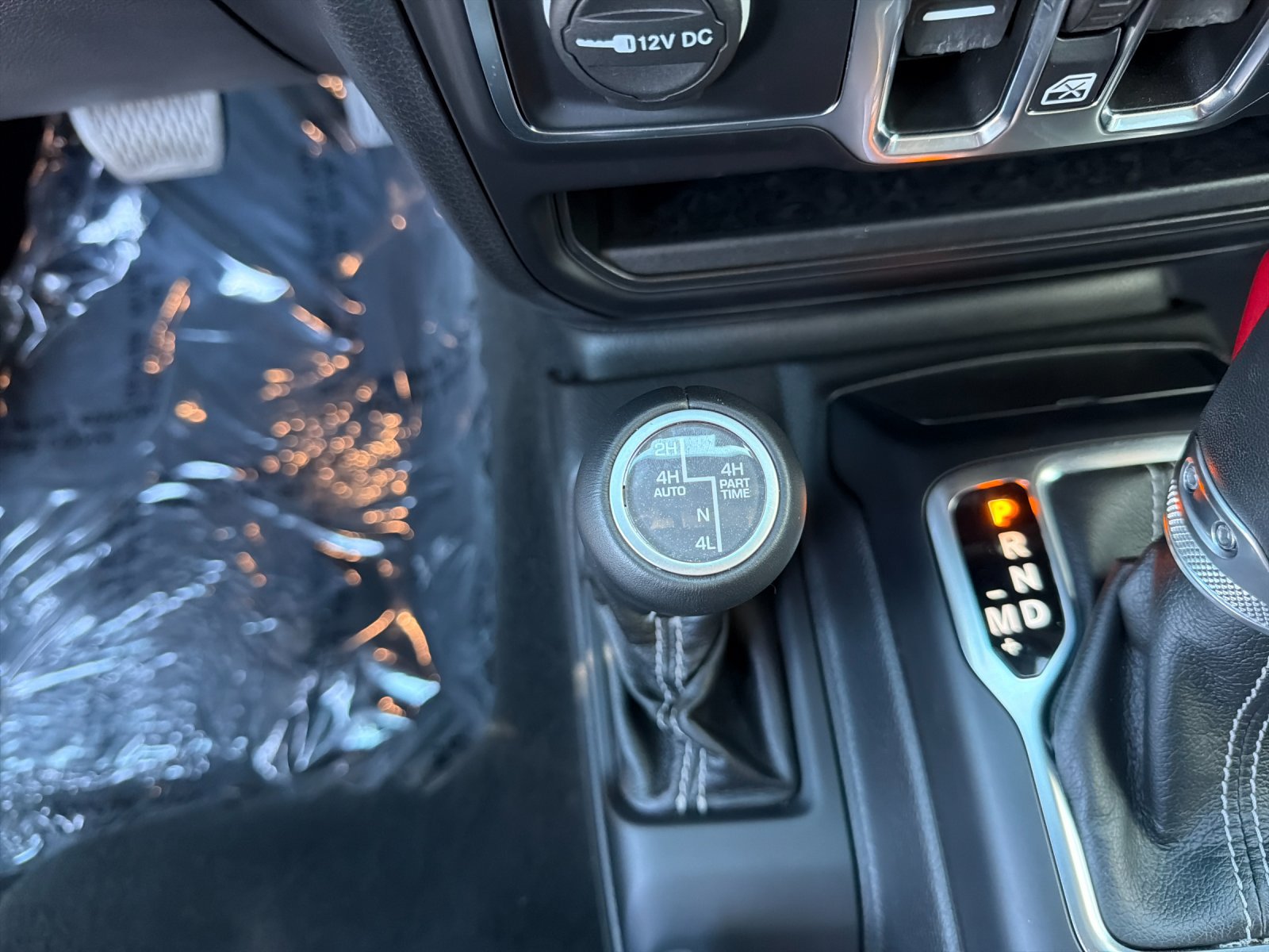 Used 2022 Jeep Wrangler Unlimited Sahara AWD/4WD image 44