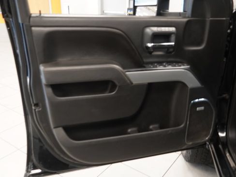 Used 2015 Chevrolet Silverado 2500 LTZ w/ Duramax Plus Package AWD/4WD image 6