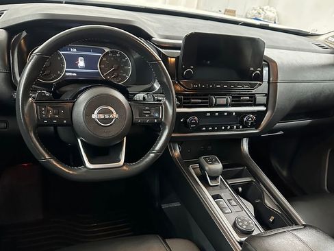 Used 2023 Nissan Pathfinder SL w/ SL Premium Package AWD/4WD image 23