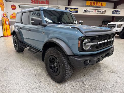 Used 2023 Ford Bronco Wildtrak AWD/4WD image 11