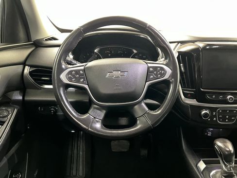 Used 2021 Chevrolet Traverse RS image 13