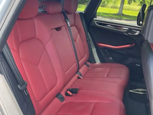 Used 2019 Porsche Macan S AWD/4WD image 12