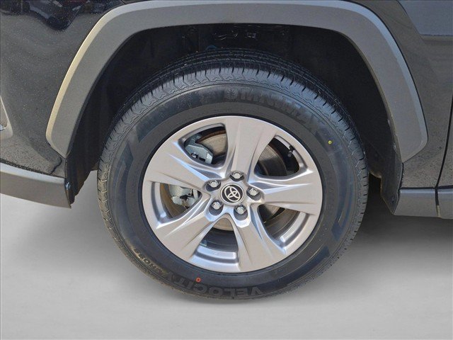 Certified 2025 Toyota RAV4 XLE AWD/4WD image 22