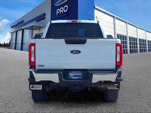 Used 2023 Ford F250 XLT w/ FX4 Off-Road Package image 34