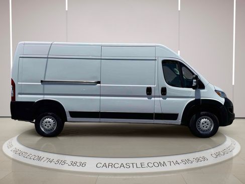 Used 2025 RAM ProMaster 2500 w/ Convenience Group FWD image 6