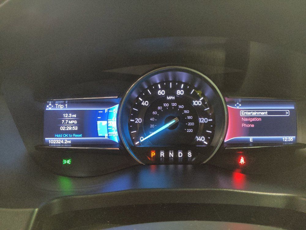 Used 2017 Ford Explorer XLT w/ Equipment Group 202A FWD image 23