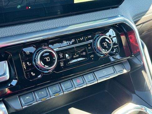 New 2026 GMC Sierra 1500 Denali w/ Denali Reserve Package image 14