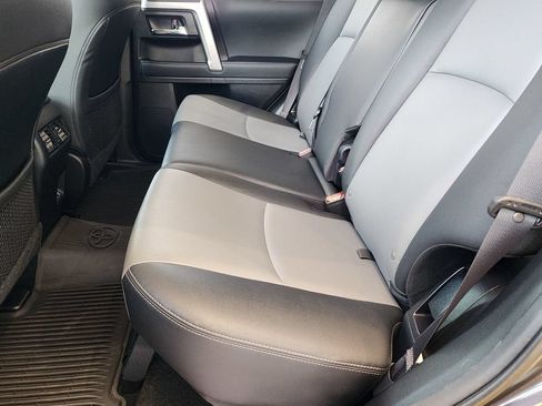 Used 2021 Toyota 4Runner SR5 Premium w/ Moonroof Package RWD image 15