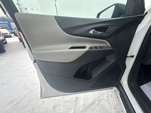 Certified 2022 Chevrolet Equinox LS w/ LS Convenience Package image 23