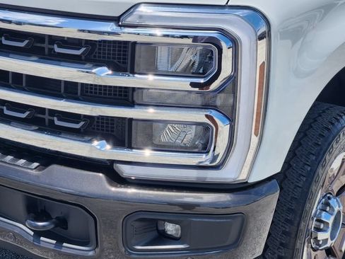 Used 2025 Ford F250 King Ranch AWD/4WD image 9